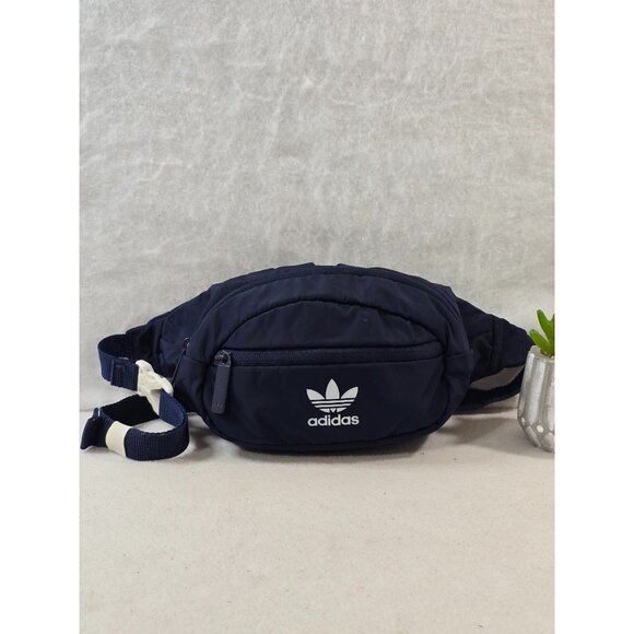 Adidas Navy‎ Blue Waist Bag With Adjustable Strap & Zippered Pockets - Picture 8 of 12